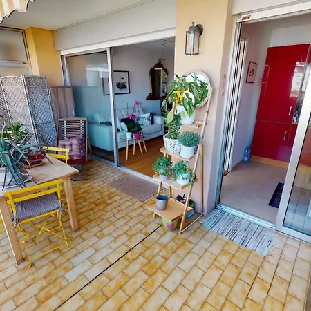 48m - Grand Avec Alcove Et Terrasse * Menton